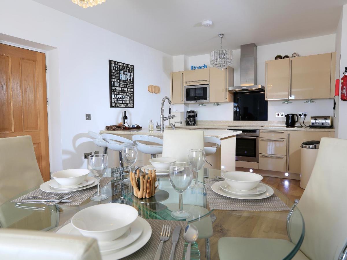 1 At The Beach Beesands Exterior photo