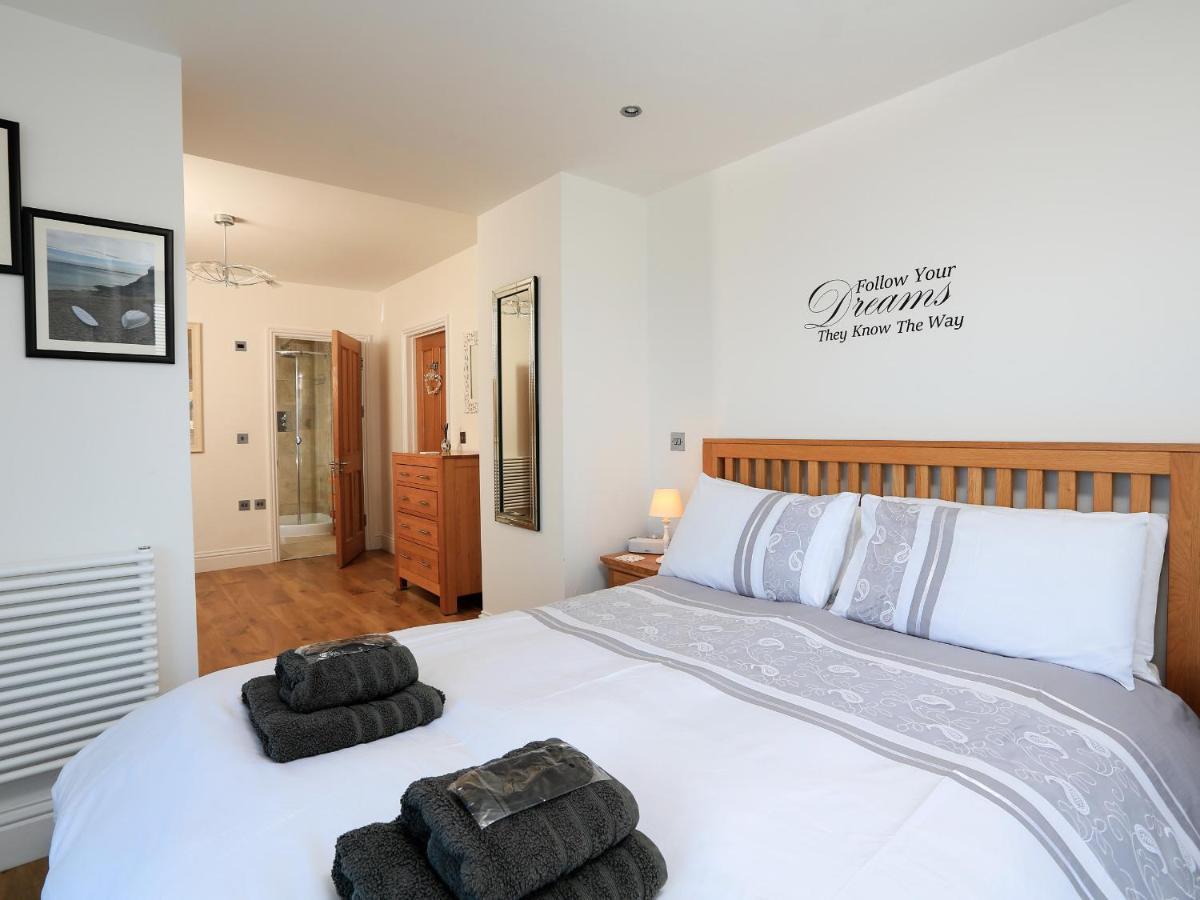 1 At The Beach Beesands Exterior photo