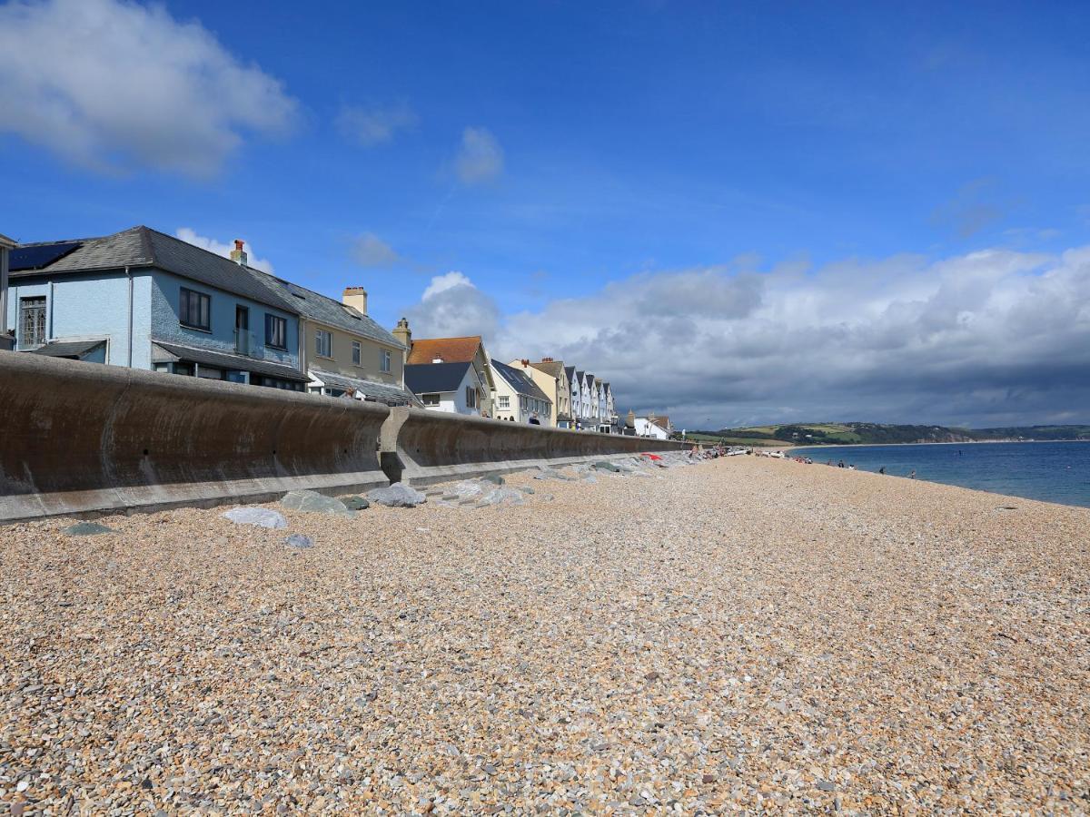 1 At The Beach Beesands Exterior photo